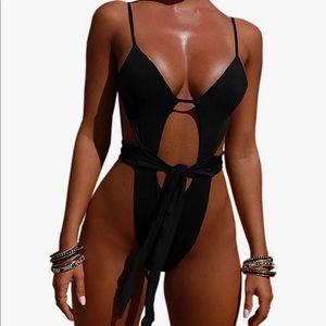 Black multi-way one piece worn once —so flattering